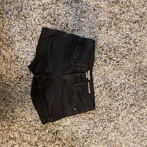 LEVI’S Low-rise Shortie Shorts